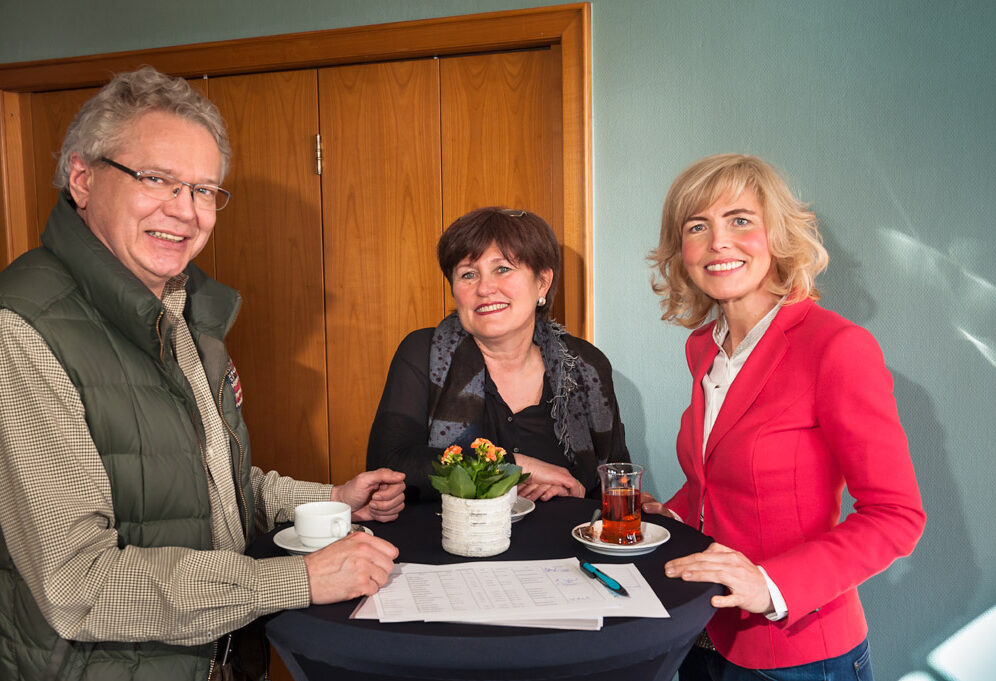 Teilnehmer mit Kerstin Guntermann - Fortbildung Zirkon Implantate