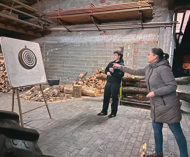 Sauerländer Olympiade im Klaukenhof 2024 - Pfeilwurf